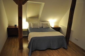 Doppelbett in der Unterkunft "Leine" in Eickeloh im Aller-Leine-Tal